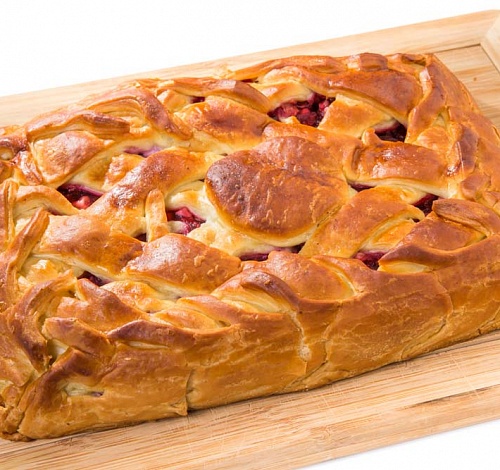 картинка Пирог 1 кг с яблоком и брусникой от Венского Пекаря